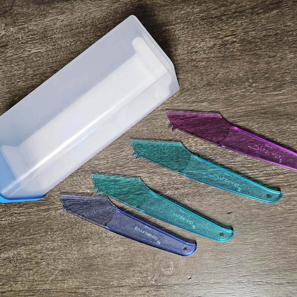 Tupperware Multicolor Knife Set with Storage Box